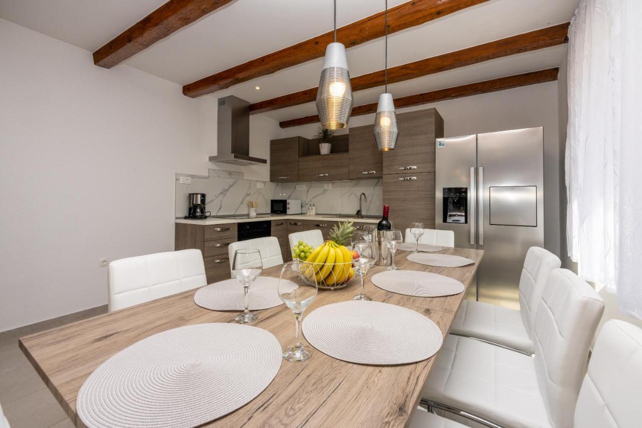 Villa Antani With Heated Pool, Sauna & Jacuzzi تْسْغيكفانِتْسا المظهر الخارجي الصورة