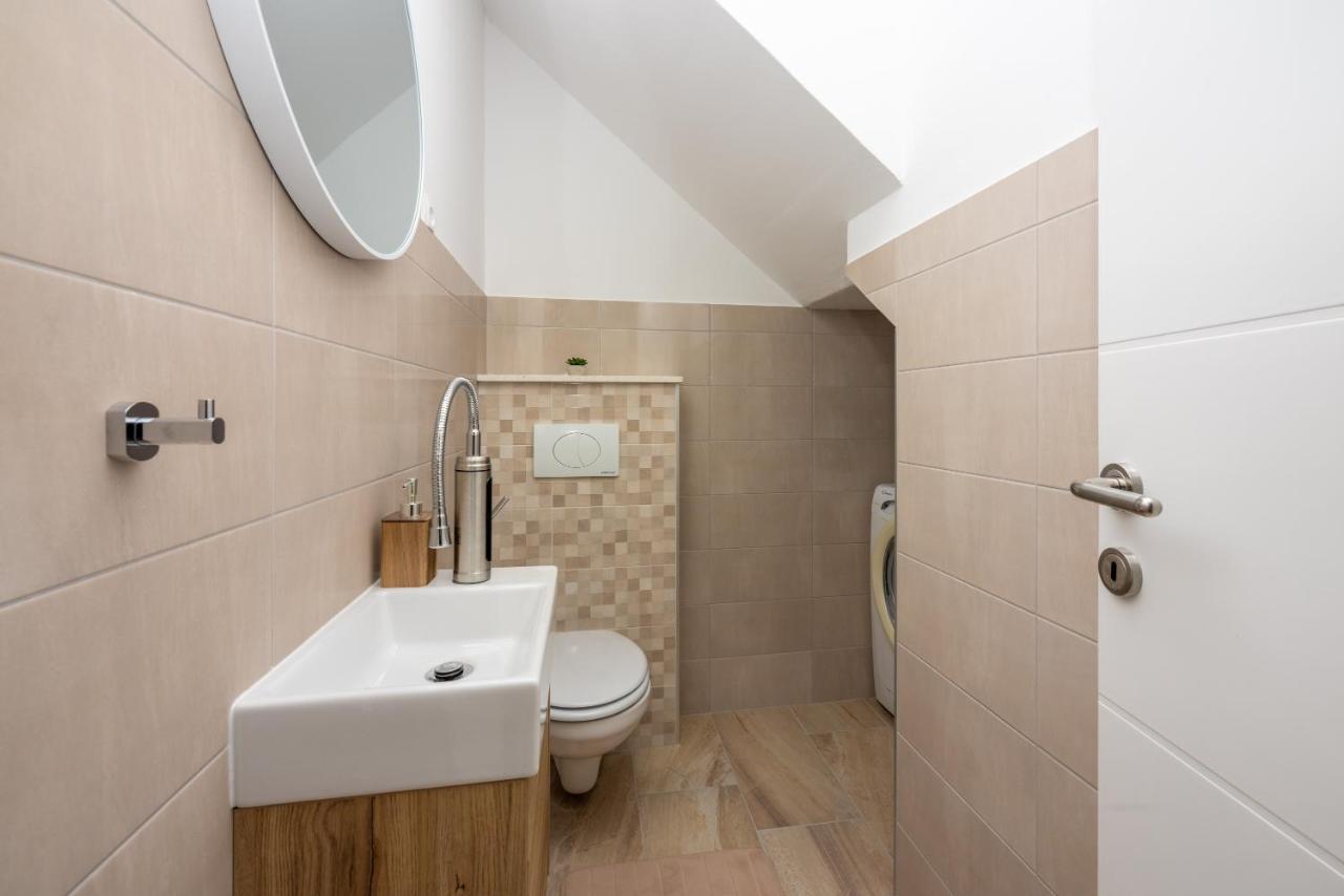 Villa Antani With Heated Pool, Sauna & Jacuzzi تْسْغيكفانِتْسا المظهر الخارجي الصورة